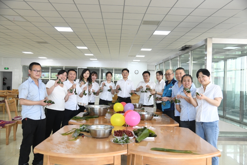 “粽香飄萬里，遙寄端午情”端午節(jié)活動